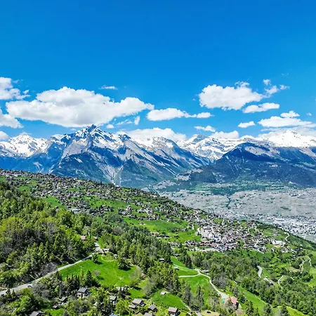 Mustela By Interhome *