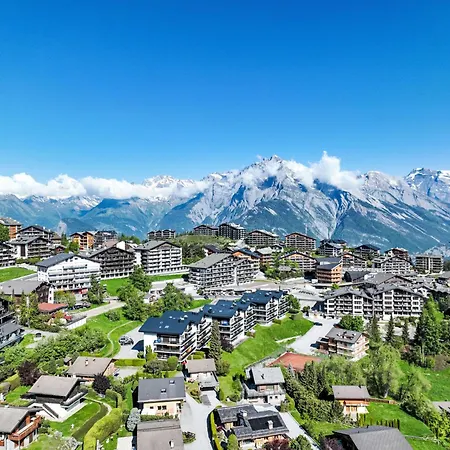 Mustela By Interhome 木屋